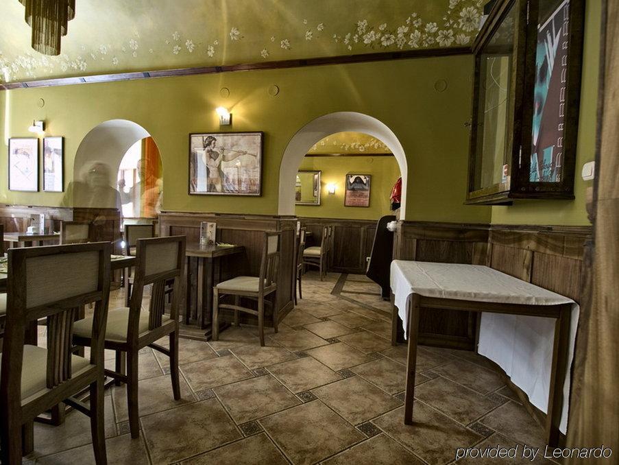 米克拉贾酒店 克拉科夫 餐厅 照片
